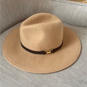 Kids felt hat, 12-24 months (runs big)